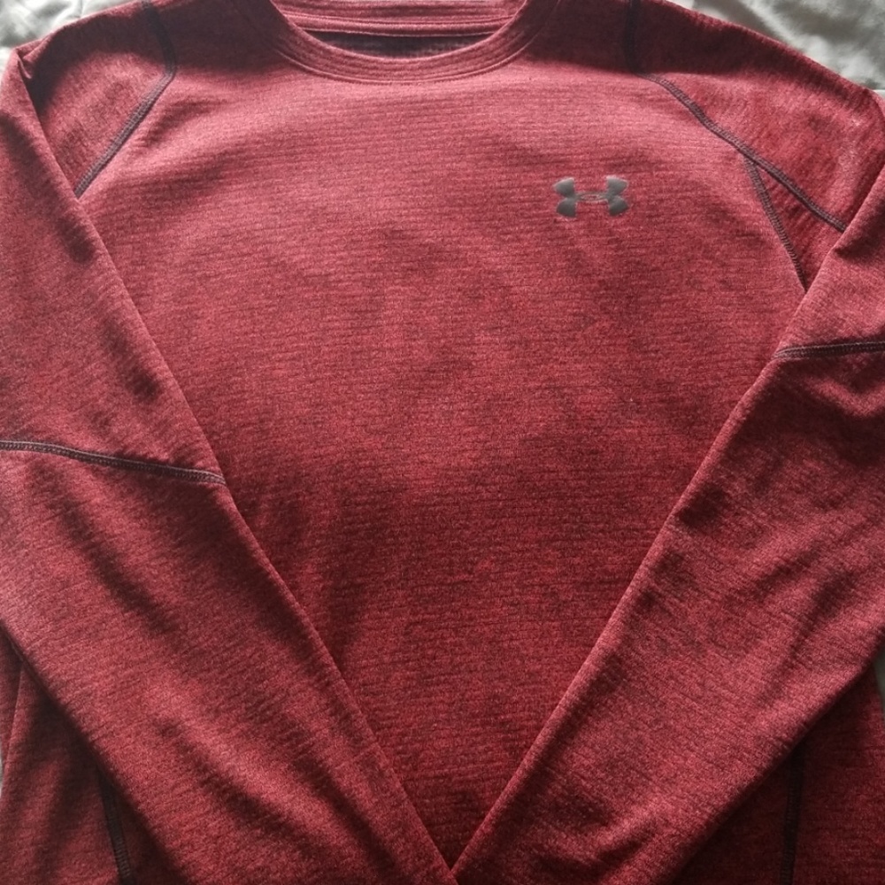Under Armor cold gear shirt